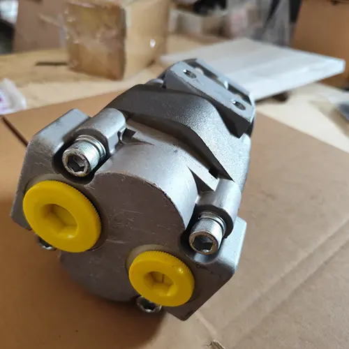 251265-dana-spicer-charging-pump-03